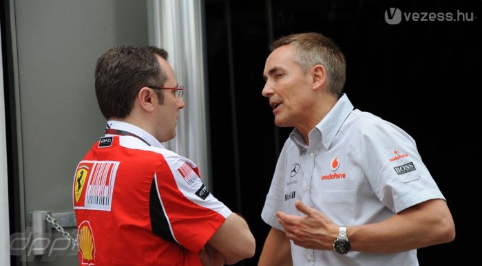 A McLaren-főnök elbeszélget a Ferrarival