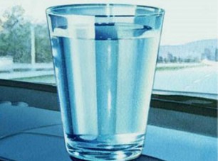 Egy pohár víz = alacsonyabb fogyasztás