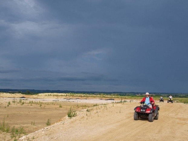 Szerencsénk volt az időjárással. Csak egy keveset esett, viszont a borongós égbolt jó hátteret biztosított a fotózáshoz