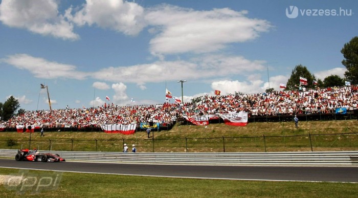 Az M3-M31-M0 útvonalon is el lehet hagyni a helyszínt