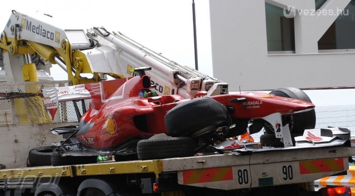 F1: Duplán leláncolják a kerekeket