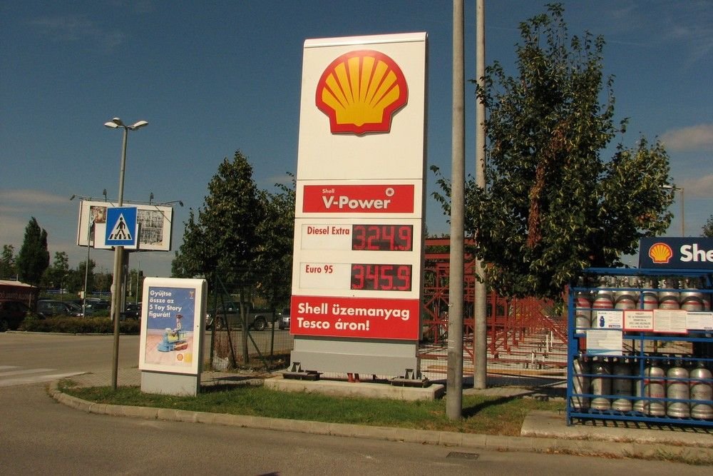 A Shell minőség ilyen jó vagy a Tesco ár ilyen rossz? Az Osztyapenko környékén lévő MOL-nál, OMV-nél csak egy forinttal olcsóbb a Tesco melletti Shell