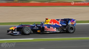 F1: Hatalmas előnyben a Red Bull