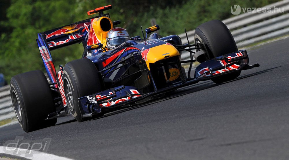 F1: A Red Bull gúnyt űz a mezőnyből 25