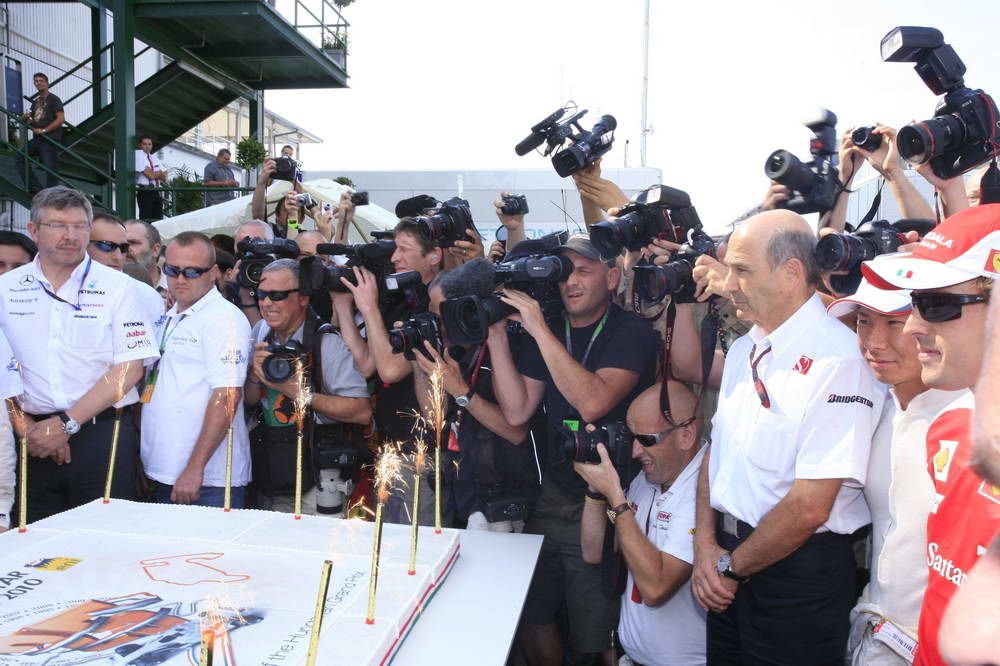 F1: Torta 25 év után 5