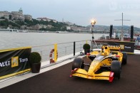 Nem véletlenül szeretik a pilóták és a csapatok is a Magyar Nagydíjat. A Hungaroring egy izgalmas, élő nagyváros közelében van, nem egy pusztaságban a semmi közepén