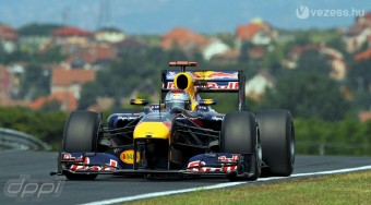 Alonso gratulált a Red Bullnak