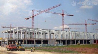 Őszre elkészülnek a Merci-gyár épületei