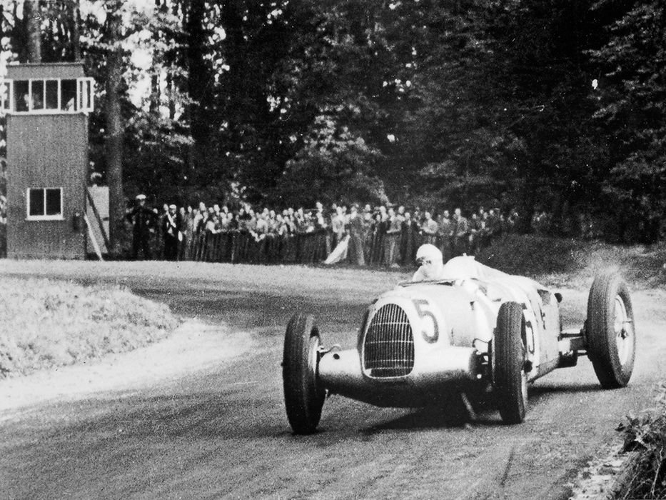 Rosemeyer a Donington Parkban