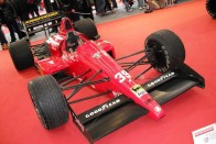 A Ferrari hasonmás Life F190 - a mogyoródi versenyhétvégén Bruno Giacomelli ült a volán mögött, de nem sikerült kvalifikálnia a futamra