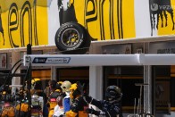 F1: Kemény büntetések a Renault-nak és a Mercinek 89