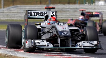 Schumachert hátrasorolták!