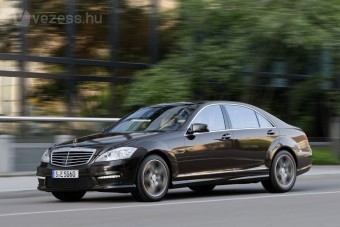 Turbóval sportosít a luxus-Merci
