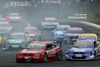 Beszáll a  DTM-be a Williams?