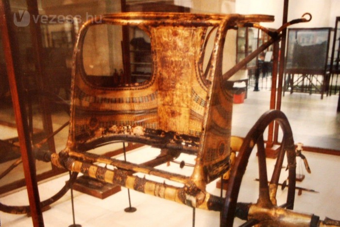 Kora Ferrariján száguldott Tutanhamon 7 | Vezess Kora Ferrariján száguldott Tutanhamon 7