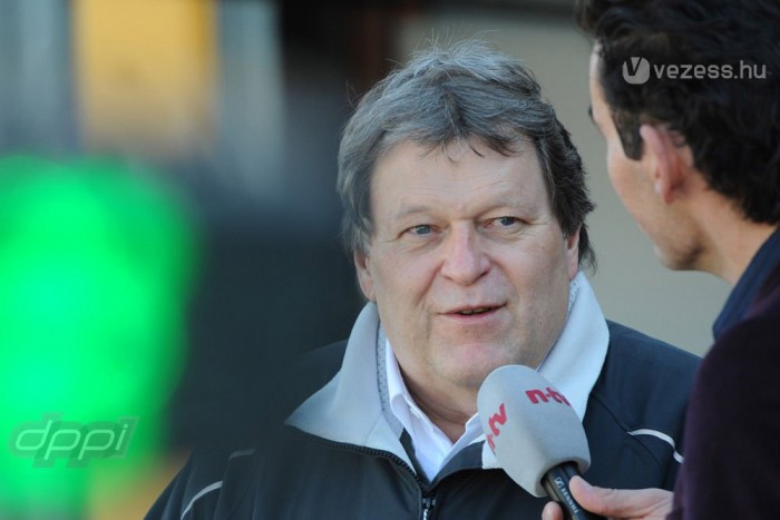 Haug szerint a legtöbbször csak üldöz a csapat