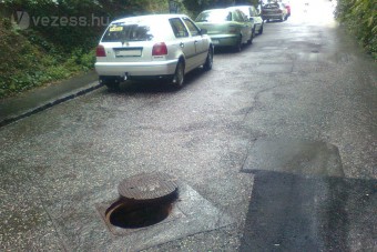 Rombolt a vihar Budapesten - Videók