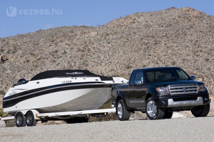 Lemaradunk a 261 lóerős Suzukiról 9 | Vezess Suzukiban furcsa lehet egy négyezres V6 üvöltése