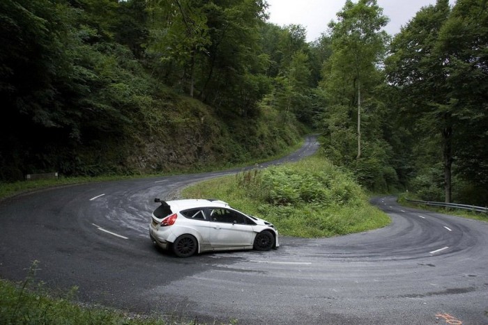Tesztelik a legdurvább Fiestát – videó 6 | Vezess Tesztelik a legdurvább Fiestát – videó 6