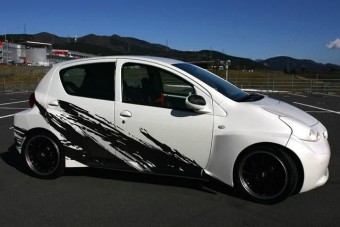 Emlékautó a halott tesztpilótának