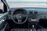 Terepfazon a VW Tourannak 15