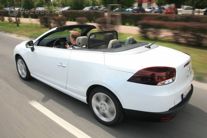 Teszten a legdrágább Renault Mégane 6