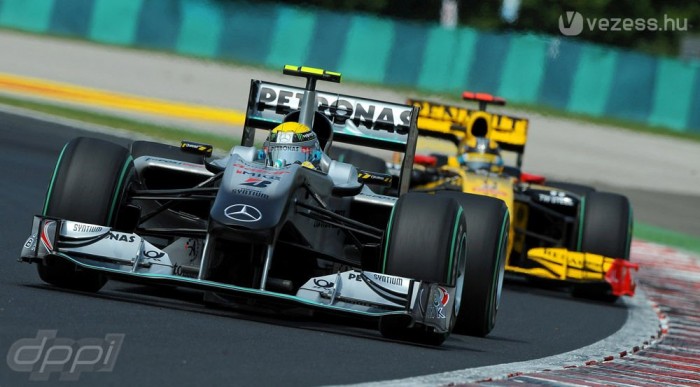 F1: Anyagi gondok a Mercedesnél?