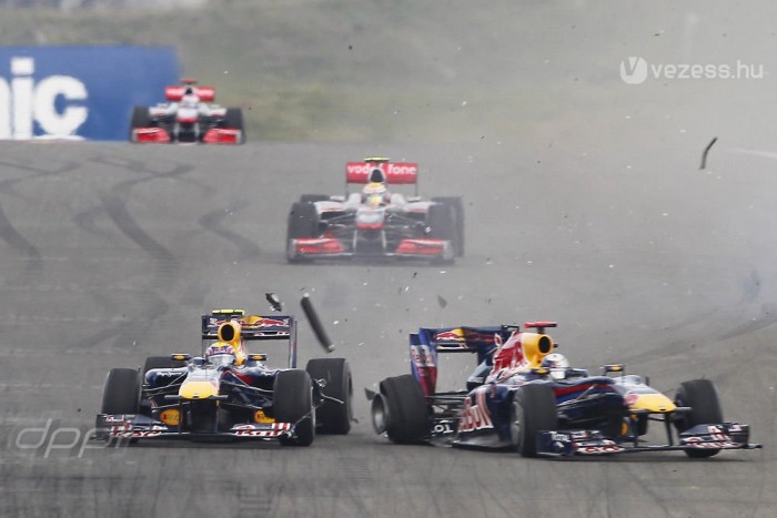 F1: A Ferrari a legmegbízhatóbb 6 | Vezess Vettel egy érdekes ütközés után esett ki