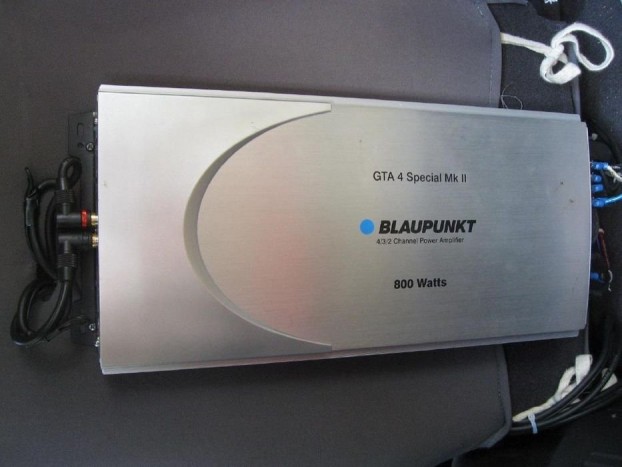 Melyik a jó dízel a családnak? 11 | Vezess "Az hogy az erősítő is Blaupunkt, nem javít semmit." - minőségi legyen"Az hogy az erősítő is Blaupunkt, nem javít semmit." - minőségi legyen