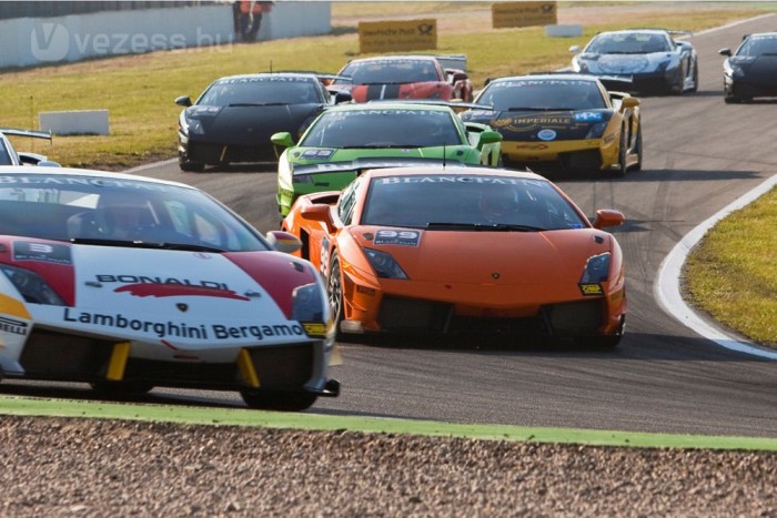Magyar sztárok Lamborghinivel száguldanak 6