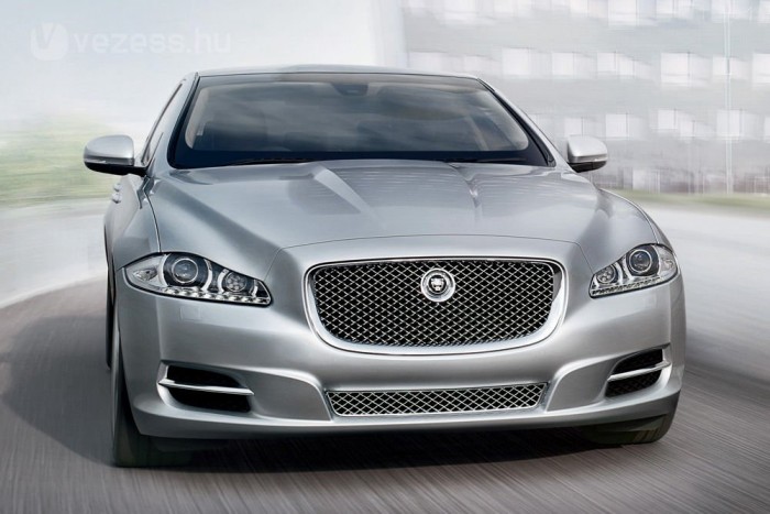 Bombabiztos Jaguar 3 | Vezess Bombabiztos Jaguar 3