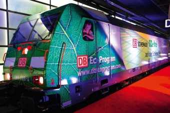 Zöld vonat szállítja az Audikat