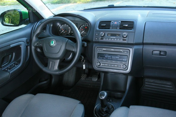 Jobb a TDI Skodánál a turbós benzines? 10 | Vezess Igényes műanyagokat találni a Fabia belsejében