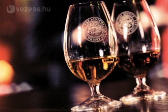 Jöhetnek whisky-hajtású autók