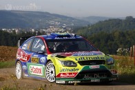 Loeb a rekordgyőzelem kapujában 28