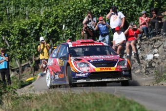 Duval összetöri a Focust - videó