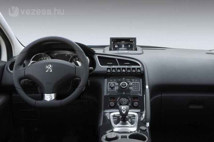 A világ első dízel-hibridje a Peugeot-tól 6 | Vezess Olyan akár a többi 3008