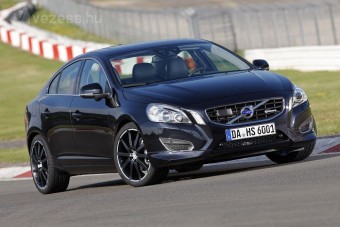 Konditeremből szabadult Volvo