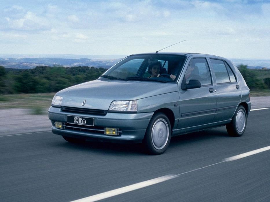 Renault Clio: az egyetlen autó amely kétszer nyerte el Az Év Autója címet. 1991-ben és 2006-ban is a legjobbnak bizonyult.