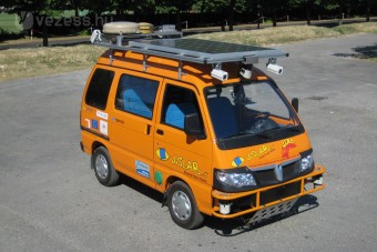 Vezető nélküli autó tart Olaszországból Kínába