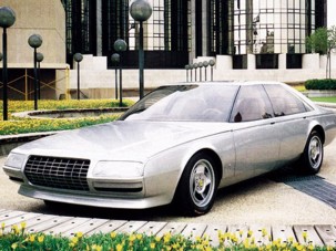 Kakukktojás! Az egyetlen négyajtós Ferrari