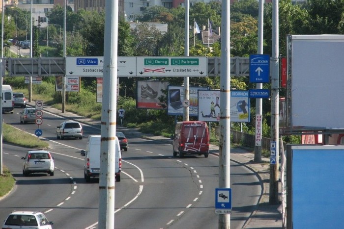 Záróvonalas szivatás a Budaörsi úton 6