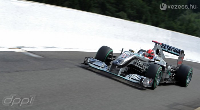 Schumacher is csak az esőben bízik 6