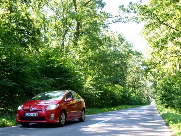 Nemcsak a vidéki utakon nyugszik meg benne az ember