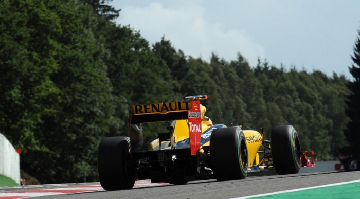 Hamiltonra az égiek vigyáztak 8 | Vezess Hamiltonra az égiek vigyáztak 8