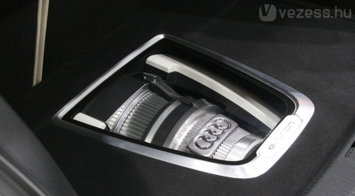 Utcára kerül az Audi villanyautója 6 | Vezess Wankel motor a csomagtartóban