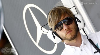 Heidfeldet máris kirúgták