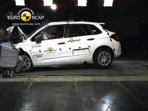 Ötcsillagos az új Citroën C4