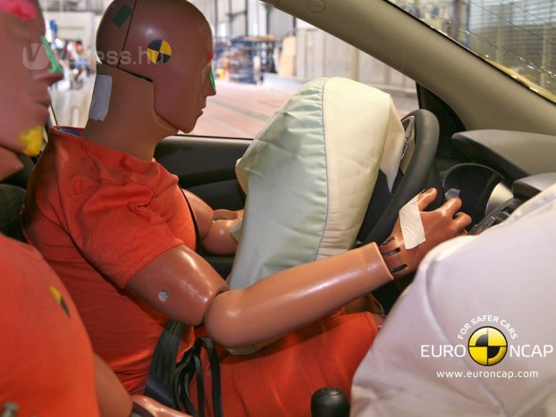 Légzsákgonddal is ötösre vizsgázott a Hyundai ix35 5