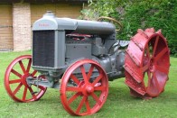 Egy szépen felújított Fordson Model F